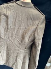 Load image into Gallery viewer, Grade 1 British Army FAD No2 Dress Uniform Jacket - Size 162/100/76 - The Militaria Shop