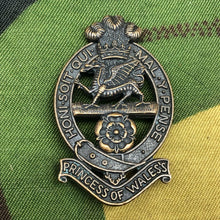 Load image into Gallery viewer, Original British Army Cap Badge - The Prince of Wales Royal Regiment - The Militaria Shop