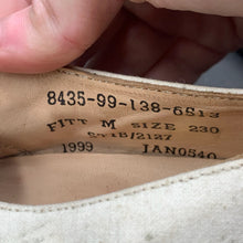 Charger l'image dans la galerie, Genuine British Army Summer White Dress Shoes - Size 230 - Approx UK 4.5 - The Militaria Shop