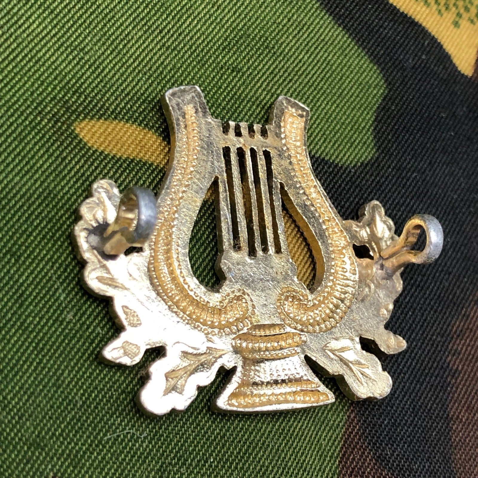 Original British Army Regimental Cap Badge - Bandsman Lyre - The Militaria Shop