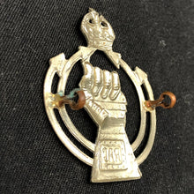 Load image into Gallery viewer, Original British Army Cap Badge - Royal Armoured Corps - The Militaria Shop