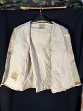 Charger l'image dans la galerie, Gulf War US Army DCU Camouflaged Combat Field Coat/Jacket - Medium/Short - The Militaria Shop