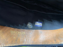 Charger l'image dans la galerie, Very Unusual WW2 US Army Side Cap in Black Material with Captains Bar Size 7 1/4 - The Militaria Shop