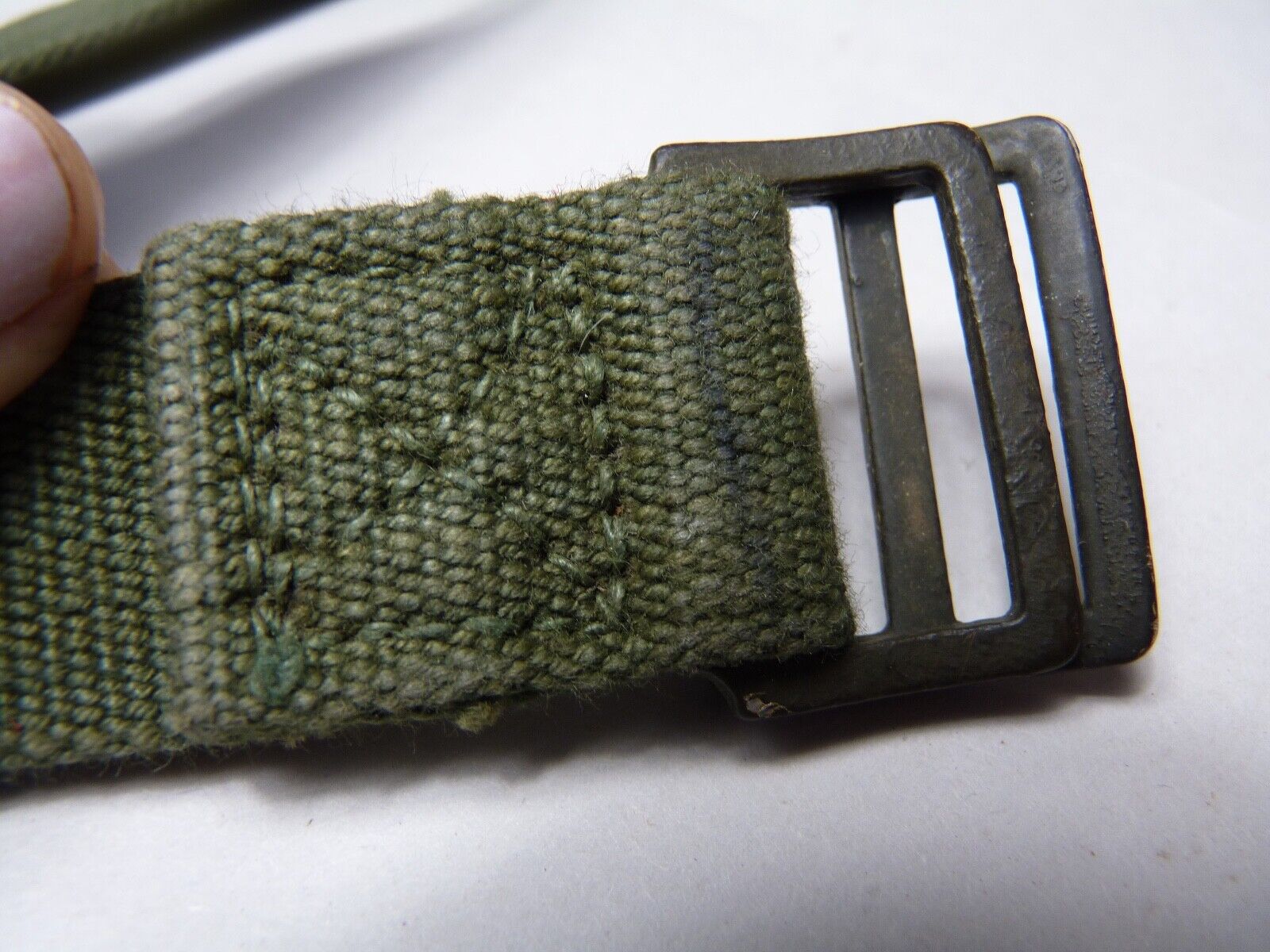 Original WW2 British Army 44 Pattern Shoulder / Extended Equipment Strap - 1945 - The Militaria Shop