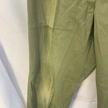 Charger l'image dans la galerie, Genuine British Army Surplus Lightweight Men's Trousers - Size 72/80/96 - The Militaria Shop