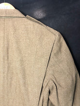 Lade das Bild in den Galerie-Viewer, Original WW2 US Army Class A Dress Jacket 1940 - Private Ryan Prop - 38" - The Militaria Shop