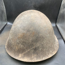 Charger l'image dans la galerie, Original British Army Mk4 Turtle Combat Helmet - The Militaria Shop