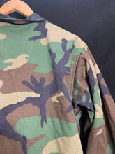 Charger l'image dans la galerie, US Army Jacket Mens Woodland Camo Combat Military Protective - X-Small - The Militaria Shop