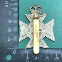 Lade das Bild in den Galerie-Viewer, Genuine Canadian Army Cap Badge - Brockville Rifles - The Militaria Shop
