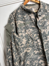 Load image into Gallery viewer, Surplus US Army ACU Combat Uniform Jacket-Medium Regular - The Militaria Shop