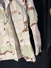 Charger l'image dans la galerie, Gulf War US Army DCU Camouflaged Combat Field Coat/Jacket - Small/Short - The Militaria Shop