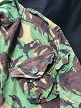 Load image into Gallery viewer, Genuine British Army Jungle Pattern DPM Combat Jacket Smock - Size 160/104 - The Militaria Shop