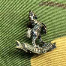 Load image into Gallery viewer, RARE WW1 New Zealand Army Collar Badge - 9th Wellington East Coast Mounted - The Militaria Shop