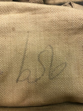 Charger l'image dans la galerie, Original WW2 Dated British Army 37 Pattern Large Pack & Straps - Great Condition - The Militaria Shop