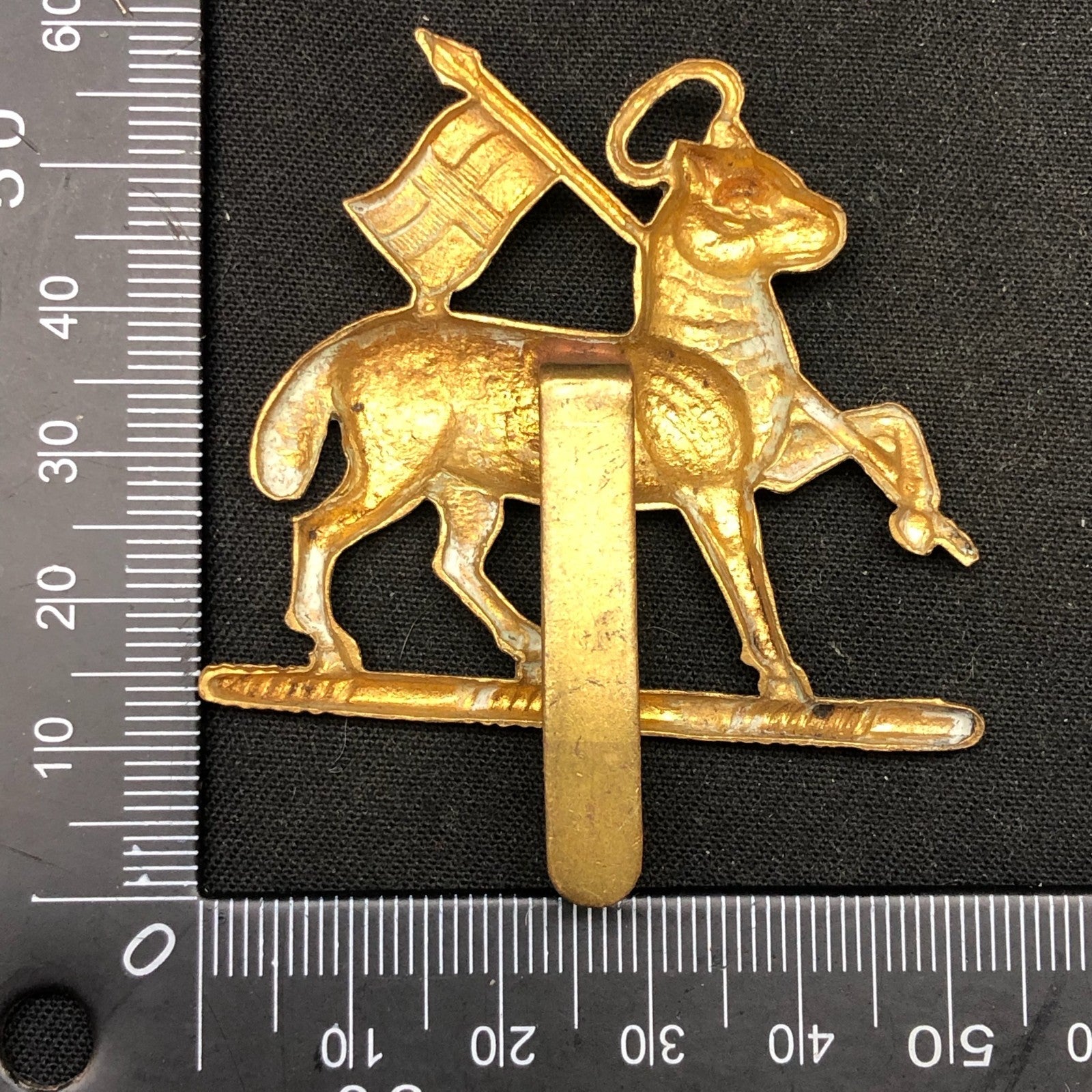 Genuine WW2 British Army Brass Cap Badge - Queen's Royal Regiment (West Surrey) - The Militaria Shop
