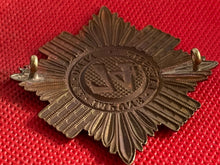 Lade das Bild in den Galerie-Viewer, Victorian British Army 74th Highland Light Infantry Cap / Glengarry Badge - The Militaria Shop