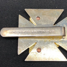 Charger l'image dans la galerie, Genuine British Army Royal Gloucestershire, Berkshire & Wiltshire Reg Cap Badge - The Militaria Shop