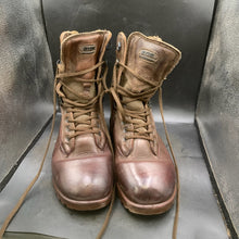 Lade das Bild in den Galerie-Viewer, British Army Surplus Brown Leather YDS Combat Patrol Boots - Size UK 9 M - The Militaria Shop