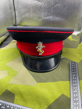 Lade das Bild in den Galerie-Viewer, Original British Army - REME Cap & Badge - Size 56cm - The Militaria Shop