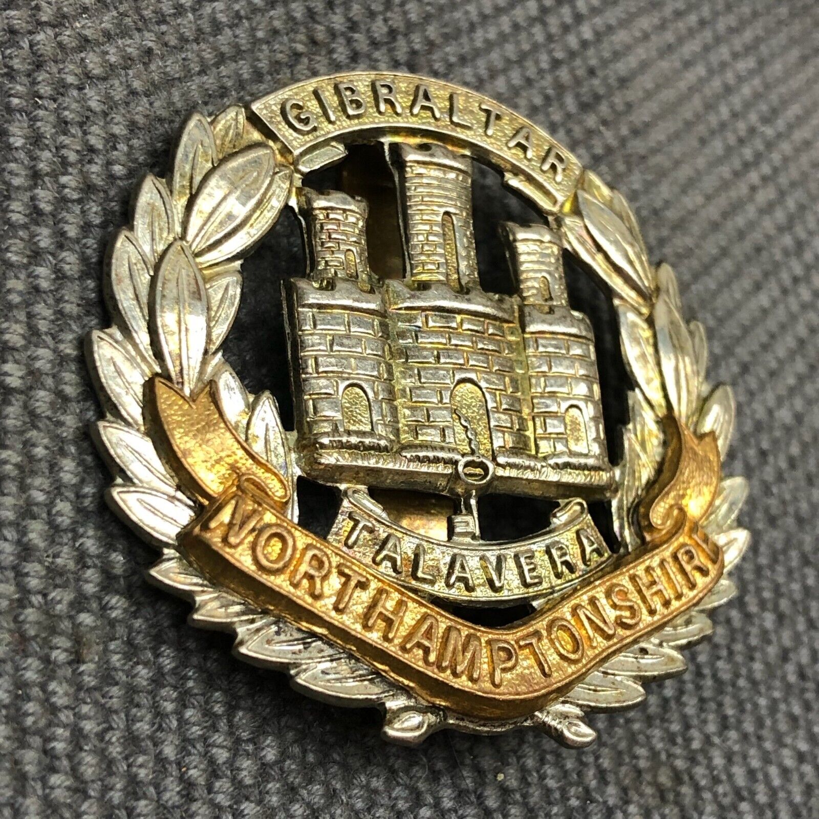 Original WW2 British Army Cap Badge - West Yorkshire Regiment - The Militaria Shop