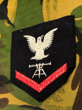 Lade das Bild in den Galerie-Viewer, Genuine US Navy Fire Controlman Patch / Badge - The Militaria Shop