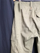 Load image into Gallery viewer, British Army OD Green Lightweight Combat Trousers - Size 32" Waist - The Militaria Shop
