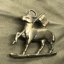 Load image into Gallery viewer, Original WW2 British Army Queen's Royal Regiment (West Surrey) Cap Badge - The Militaria Shop