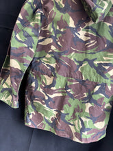 Load image into Gallery viewer, British Army DPM Camouflaged jacket Smock Windproof -Size 160/88 - The Militaria Shop