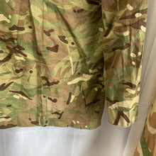 Charger l'image dans la galerie, British Army MTP Camouflaged Combat Jacket 2 Warm Weather -Grade 1- Size 170/96 - The Militaria Shop
