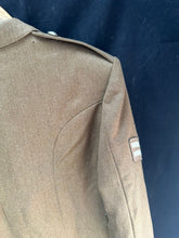 Lade das Bild in den Galerie-Viewer, British Army Surplus No.2 Service Dress Jacket - Size 182/100/92 - The Militaria Shop