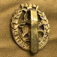 Charger l'image dans la galerie, Genuine British Army Cap Badge - South Wales Borderers - The Militaria Shop