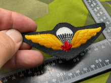Charger l'image dans la galerie, Canadian Airborne Paratroopers Qualification Jump Wings Badge - The Militaria Shop