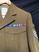 Lade das Bild in den Galerie-Viewer, British Army Grade 1 No.2 Dress Uniform Jacket - Size 170/100/84 - The Militaria Shop