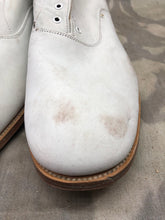 Load image into Gallery viewer, Genuine British Army Women's White Summer Shoes - WW2 Pattern - Size UK 11.5 M - The Militaria Shop