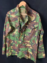 Charger l'image dans la galerie, Genuine British Army DPM Camo Lightweight Combat Jacket - 170/104 - The Militaria Shop
