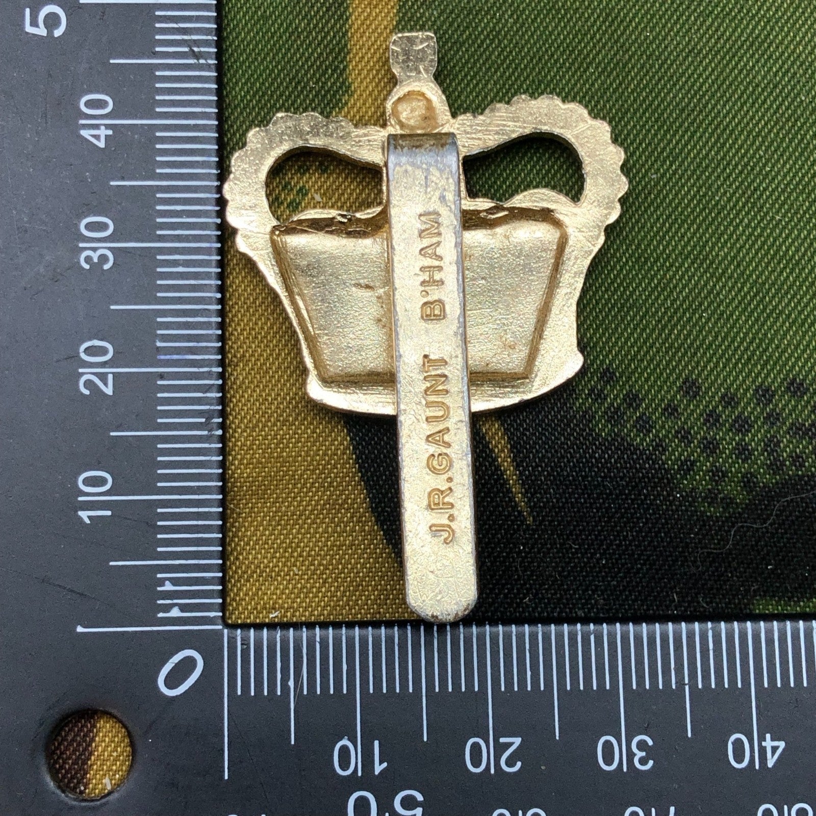 Original British Staybrite Army Cap Badge Ministry of Defence Civilian Employee - The Militaria Shop