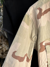 Load image into Gallery viewer, Gulf War US Army DCU Camouflaged Combat Field Coat/Jacket - 48 Inch Chest - The Militaria Shop