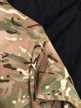 Charger l'image dans la galerie, British Army MTP Camouflaged Combat Jacket Warm Weather - Size 170/96 - The Militaria Shop