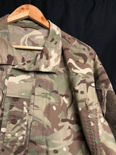 Charger l'image dans la galerie, British Army MTP Camouflaged Combat Jacket Warm Weather - Size 170/104 - The Militaria Shop