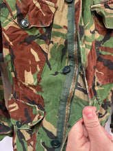 Load image into Gallery viewer, Genuine British Army 68 Pattern DPM Combat Jacket Smock - Size 4 - 36" Chest - The Militaria Shop