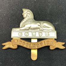 Load image into Gallery viewer, Original WW2 British Army Cap Badge - Royal Lincolnshire Regiment - The Militaria Shop