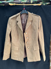 Charger l'image dans la galerie, Grade 1 British Army FAD No2 Dress Uniform Jacket - Size 162/92/72 - The Militaria Shop