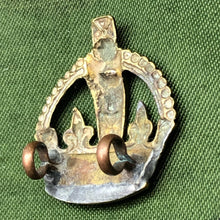 Lade das Bild in den Galerie-Viewer, Original WW1/WW2 British Army Rank Crown - The Militaria Shop