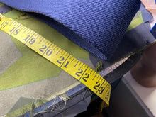 Charger l'image dans la galerie, Original British Royal Navy Blue Canvas Stable Belt - Approx 44" Waist - The Militaria Shop