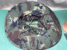 Load image into Gallery viewer, Genuine US Army Jungle Camouflage Boonie Sun Hat Hot Weather Type II - Size 7 - The Militaria Shop