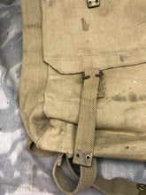 Charger l'image dans la galerie, Original WW2 Dated British Army 37 Pattern Large Pack & Straps - Great Condition - The Militaria Shop