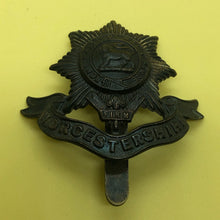 Load image into Gallery viewer, Original WW1 British Army Worcestershire Regiment Cap Badge - The Militaria Shop