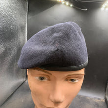 Lade das Bild in den Galerie-Viewer, Genuine British Army Forces All Regiment Wool Beret - Size 51 - The Militaria Shop