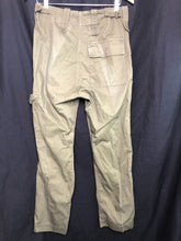 Lade das Bild in den Galerie-Viewer, Genuine British Army OD Green Lightweight Combat Trousers - Size 80/80/96 - The Militaria Shop
