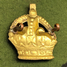 Lade das Bild in den Galerie-Viewer, Original WW1/WW2 British Army Rank Crown - The Militaria Shop
